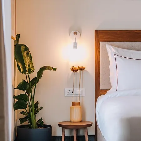 Dave By The Hotel Loutráki