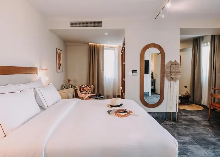 Dave By The Hotel Loutraki (Corinthia)